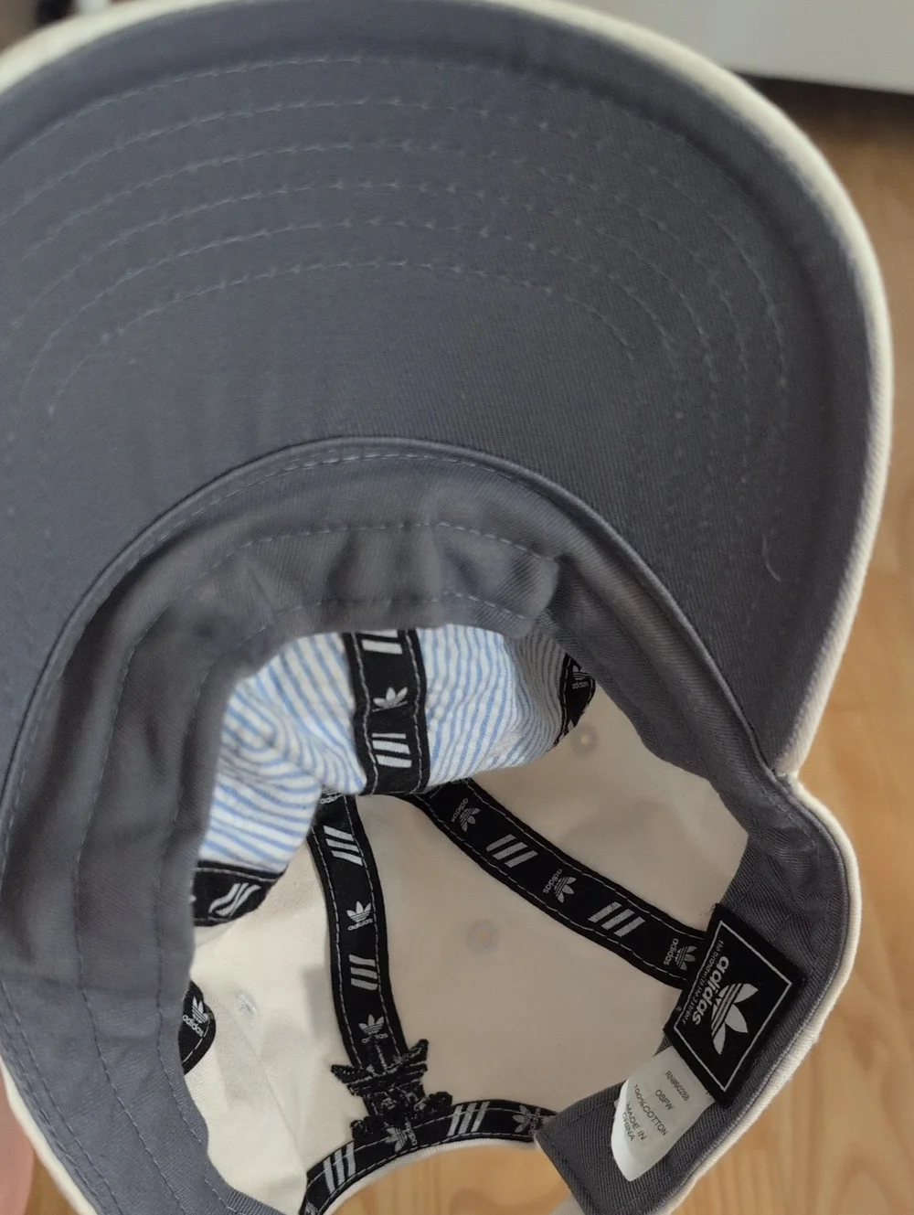 adidas Originals White Cap with Black Trefoil OSFW